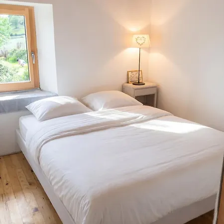 Casa de Férias Maison Conviviale à Avec Sauna
