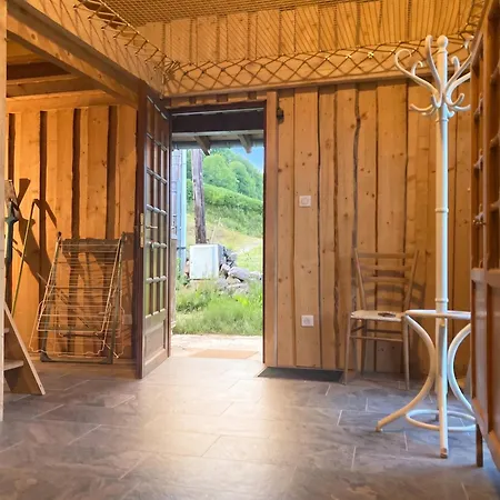 Maison Conviviale à Avec Sauna