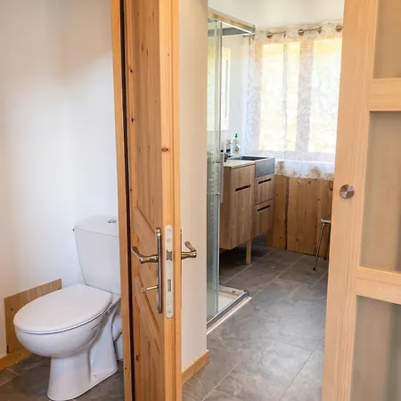 Maison Conviviale à Avec Sauna Casa de Férias *