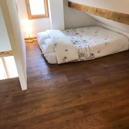 Casa de Férias Maison Conviviale à Avec Sauna