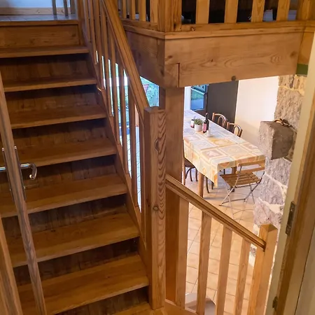 Maison Conviviale à Avec Sauna